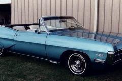 Dwane & Kim Swacina Lubock, TX 67 428 4 bbl, A/C, tilt steering, tinted glass, paint stripe-side-delete